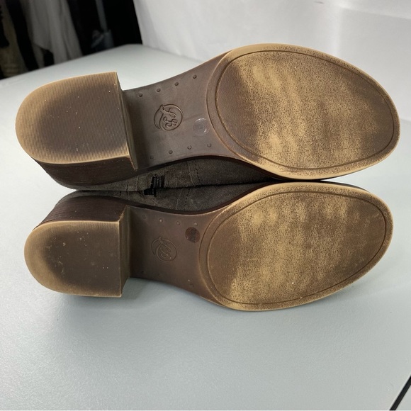 Lucky Brand - Women's Taupe Hanover Suede Riding Under Knee Boots - Size: 7.5M - Picture 11 of 11